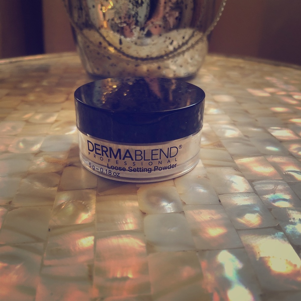 New Dermablend Loose Setting Powder